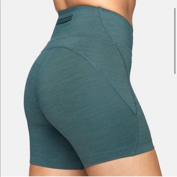 Outdoor Voices Pants - Outdoor Voices Flex Shorts in Evergreen